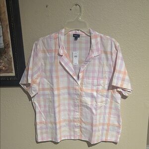 GapBody NWT Size L Pink Plaid Lightweight Button Down Top Relaxed Fit